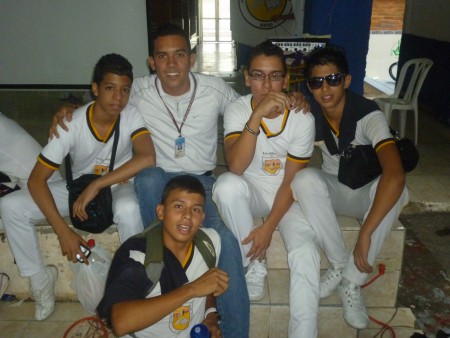 Profesor DIEGO RIVERA CABAL, Lic. Filosofia y Teologia, Universidad Catolica, Congreso Colombiano de Filosofia Univalle, Sem. Diseño y evaluacion Curricular en Competencias Univ. Antonio Nariño. Le gustan los videojuegos y la tegnología ademas de pintar. 